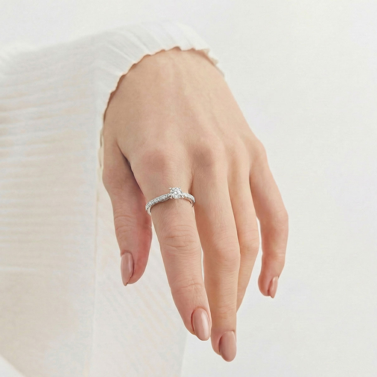 Anel Solitário Moissanite Cravejado 0.5 ct - Imagem 2